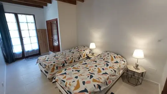 Fleurac_Domaine de Castalia_chambre 2 lits rez-de-chaussée_décembre 2022©Marie-Emma Droin