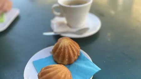 GALETTE ET PORCELAINE madeleines