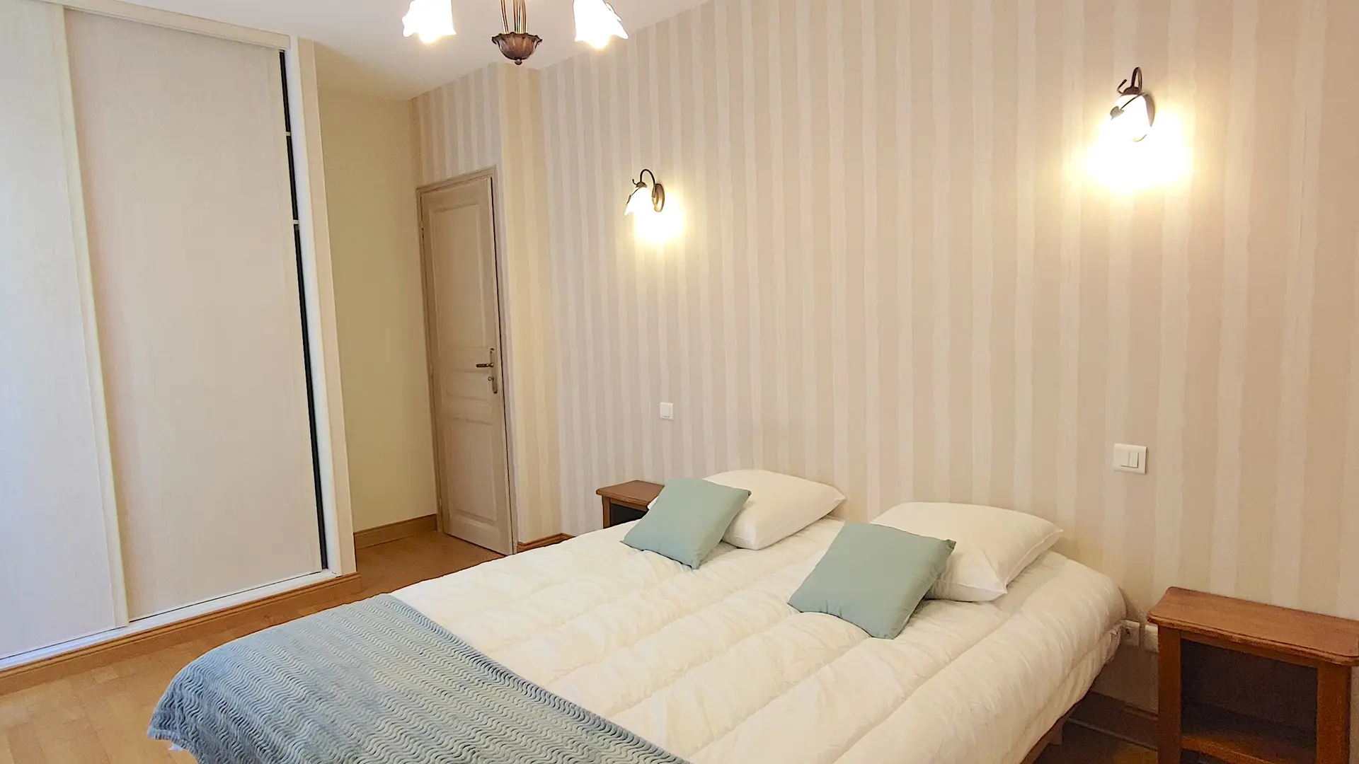 Gaussinel_Chambre1_3