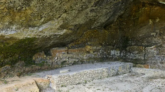 Gisement de La Ferrassie, vue générale, Damien Lachas DLW25-0248