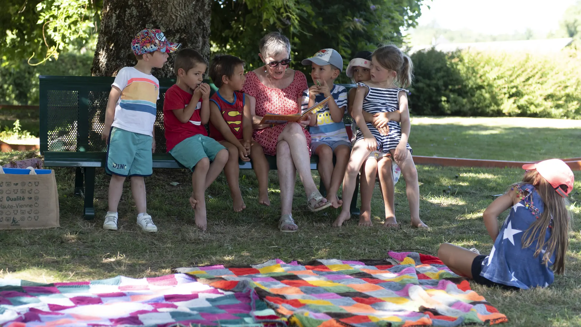 Lecture à l'Etang de Meuzac