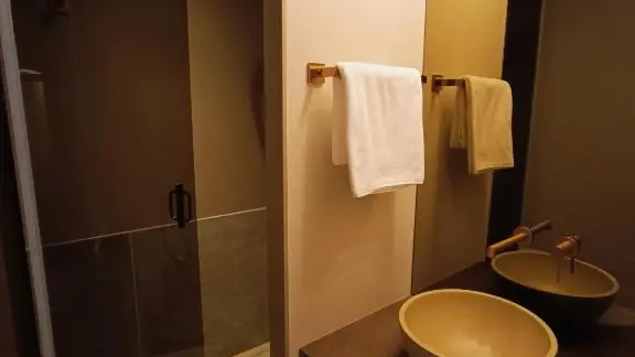 Hotel Kyriad Brive Ouest 8
