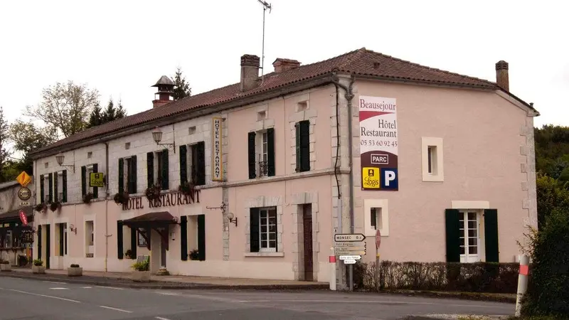 Hôtel Restaurant Beauséjour façade