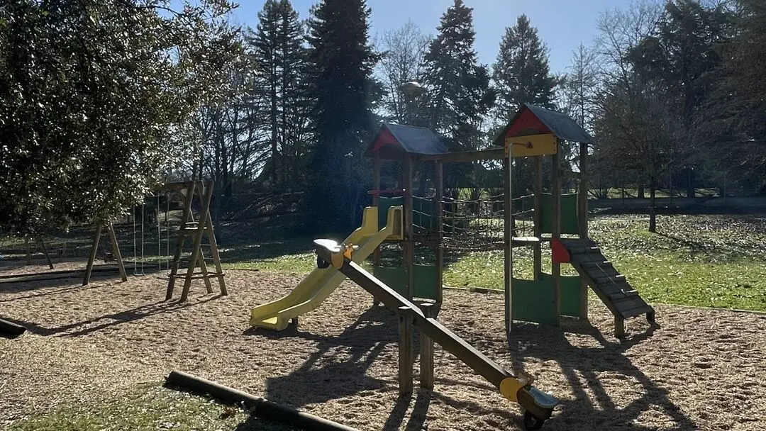 aire-pique-nique-parc-voulgre-mussidan-jeux-enfants-tourisme-vallee-isle-2025