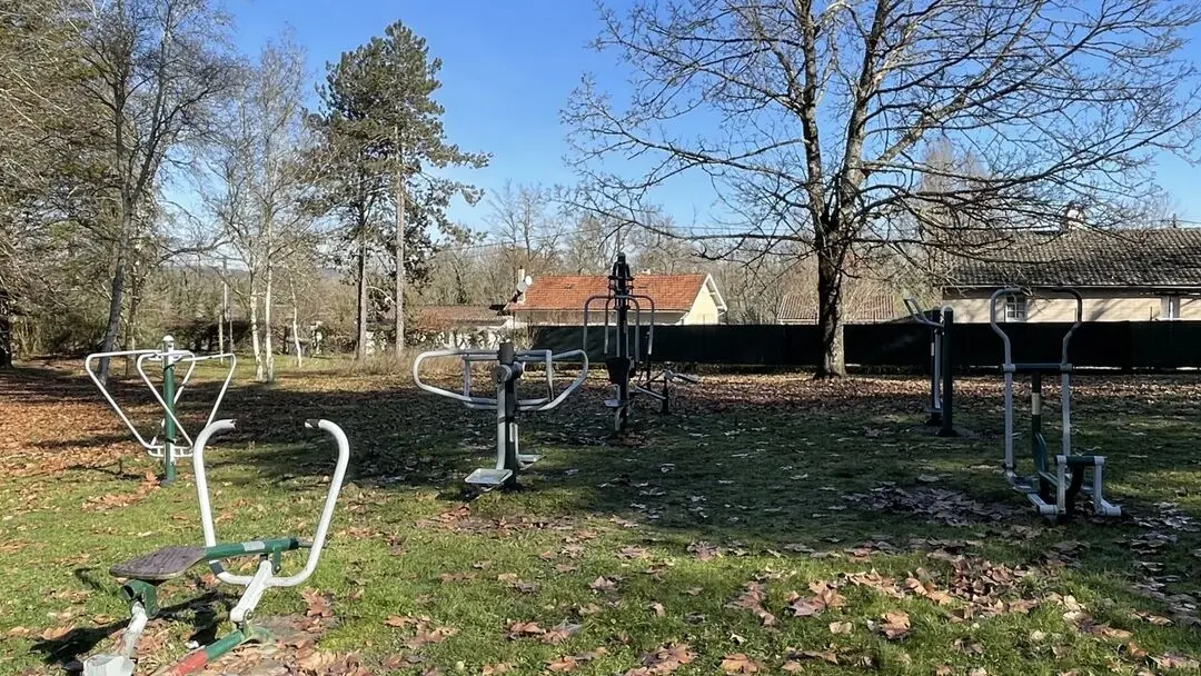 aire-pique-nique-parc-voulgre-mussidan-fitness-tourisme-vallee-isle-2025