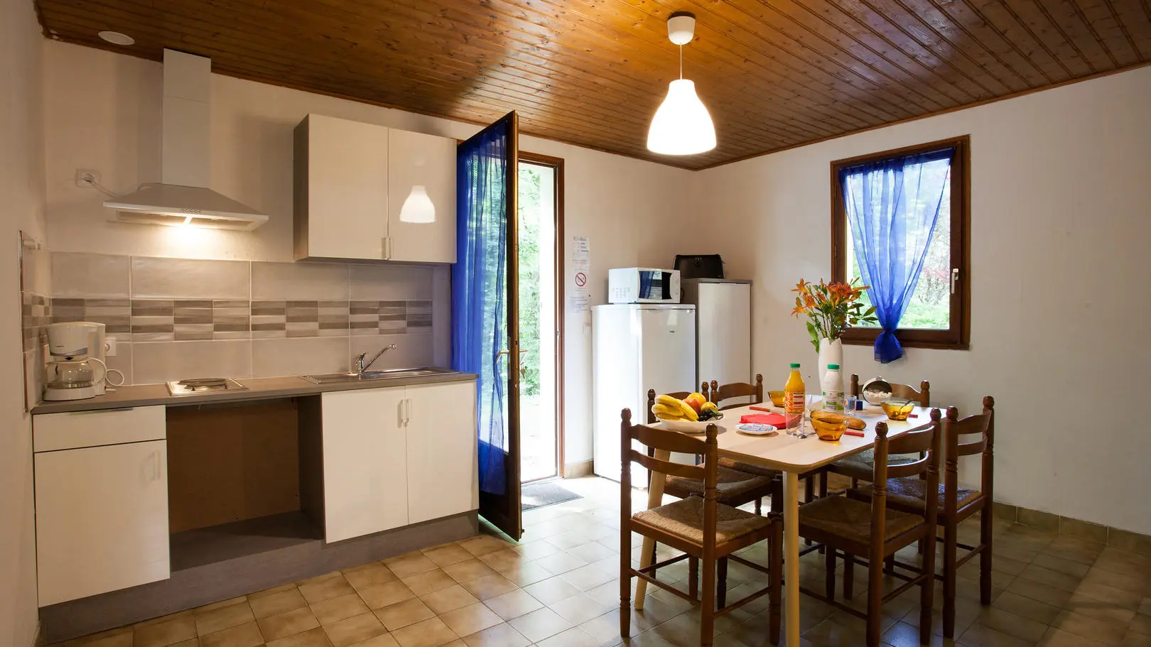 Interieur-gite-2---Les-Hauts-de-Calviac - 8