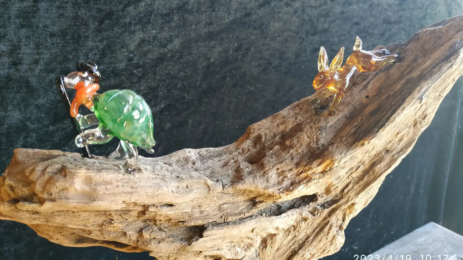 LE LIEVRE ET LA TORTUE