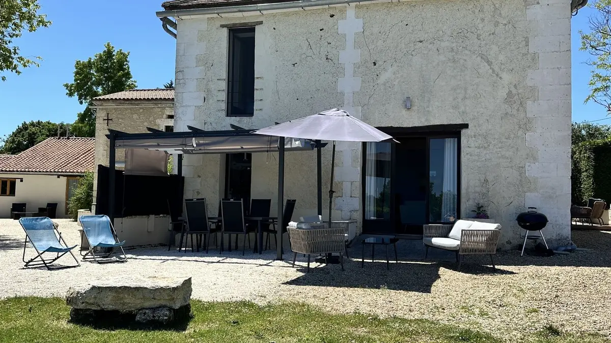 LENGLET La Roche Chabrelle Chez Estelle SAINT JUST