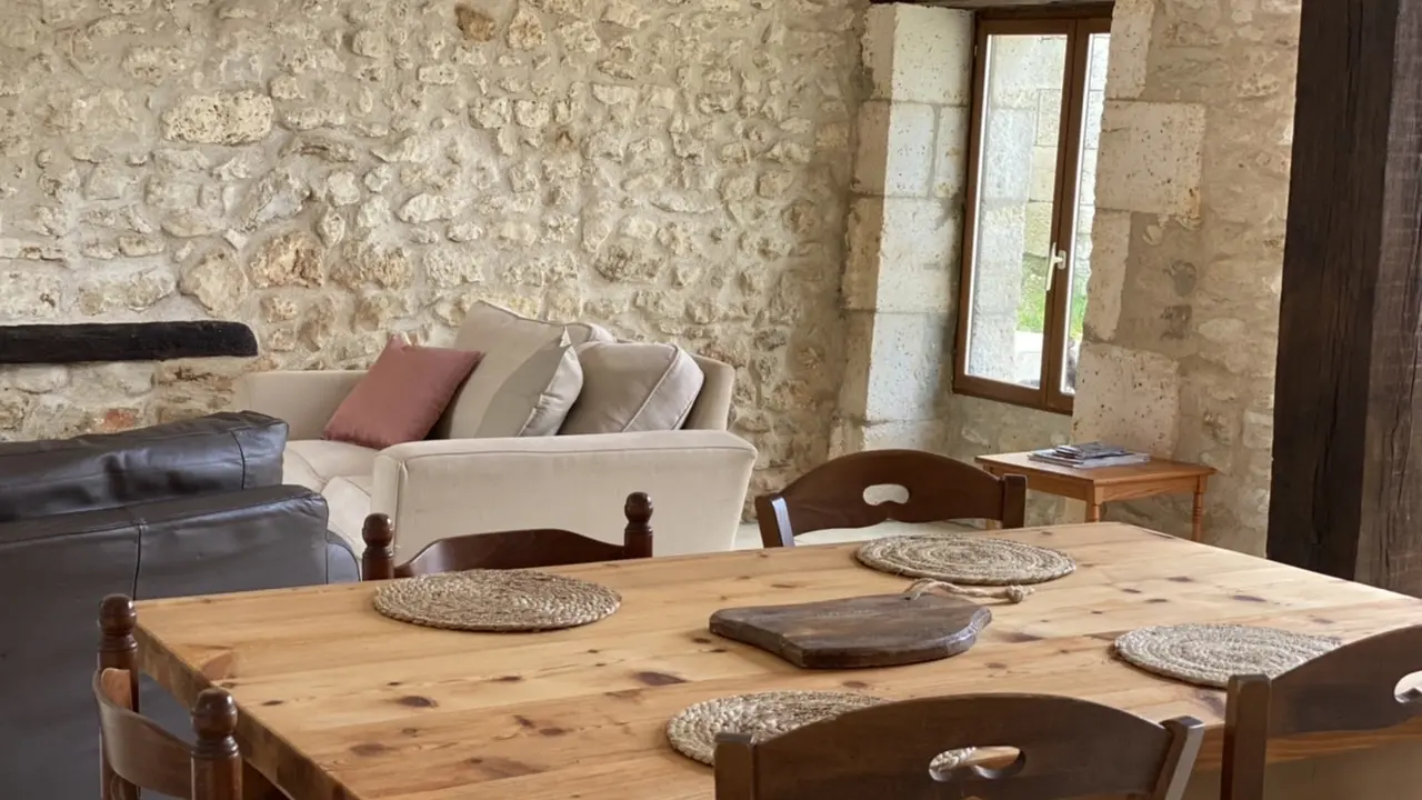 La Métairie des Gecheries - Champagne-Fontaine- La Longère (2)