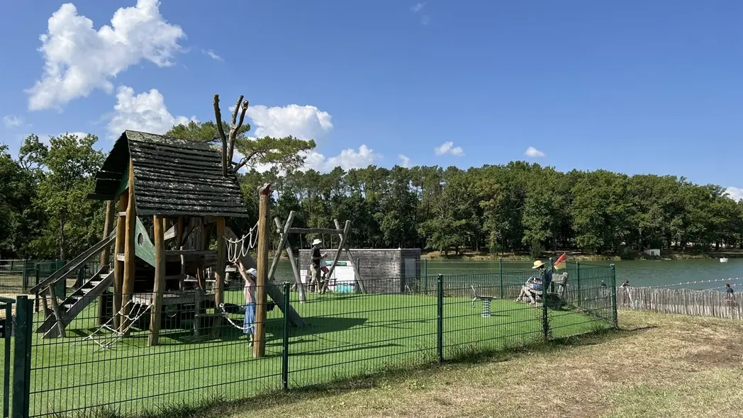 Lac-de-gurson-jeux-CD-vallee-isle-perigord