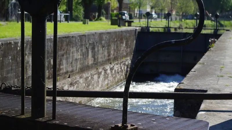 Lalinde bastide anglaise en bord de rivière