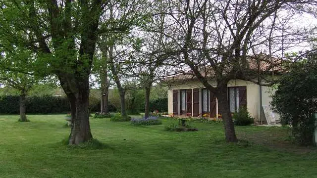 Le Pian-Médoc - Mme INAUDIERE