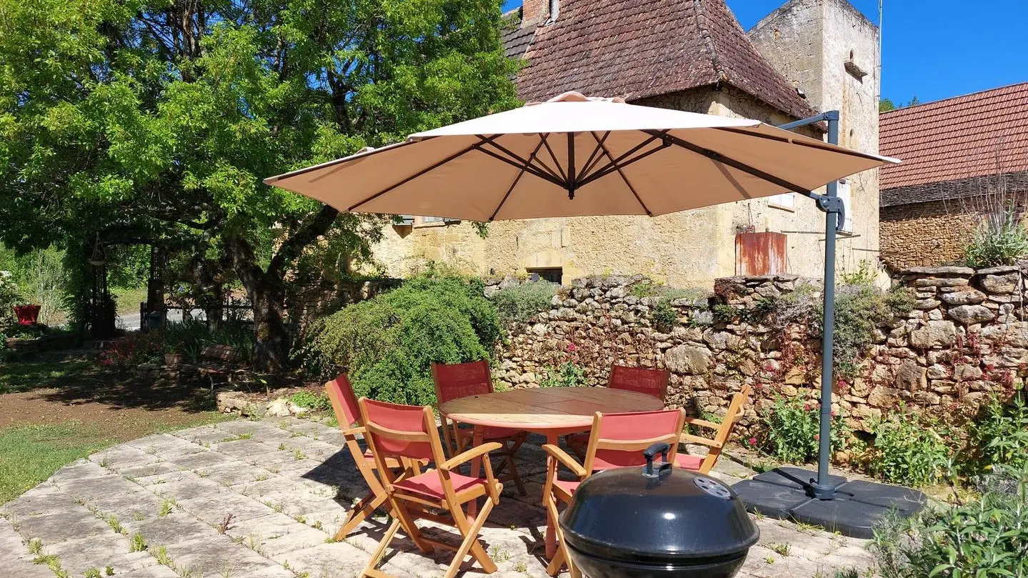 MAISON AUX PIERRES DOREES (1)