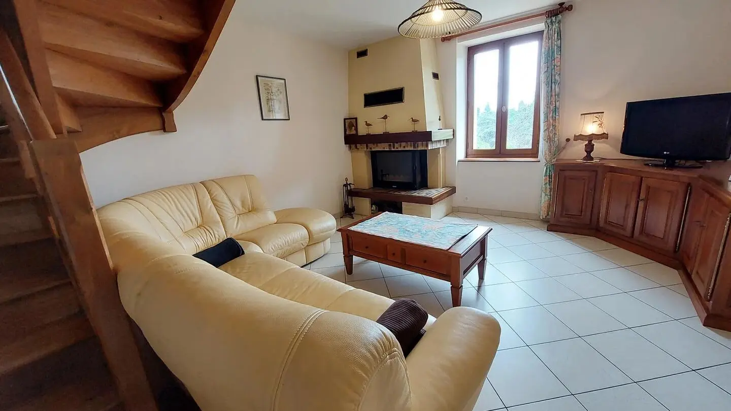 MAISON DE POMMIERS (13) 5