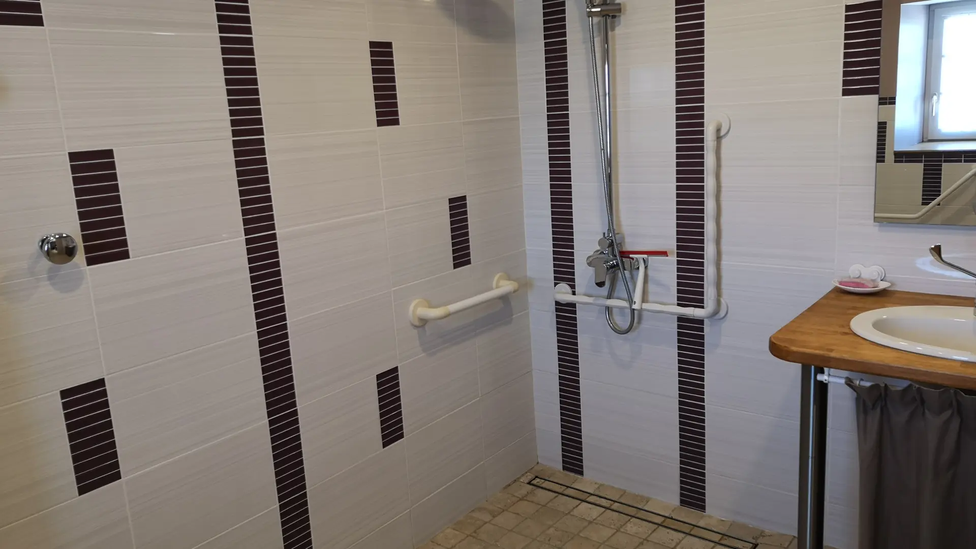 Mapellous salle de bain rdc ch mauve