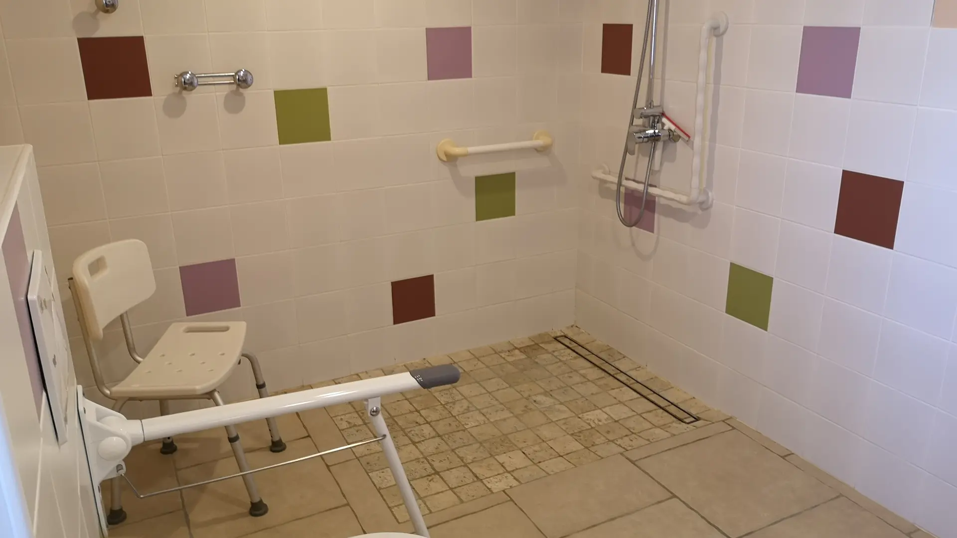 Mapellous salle de bain rdc ch saumon