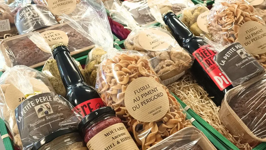 Beige et Gris Minimaliste Citation Instagram Publication - Nos paniers gourmands