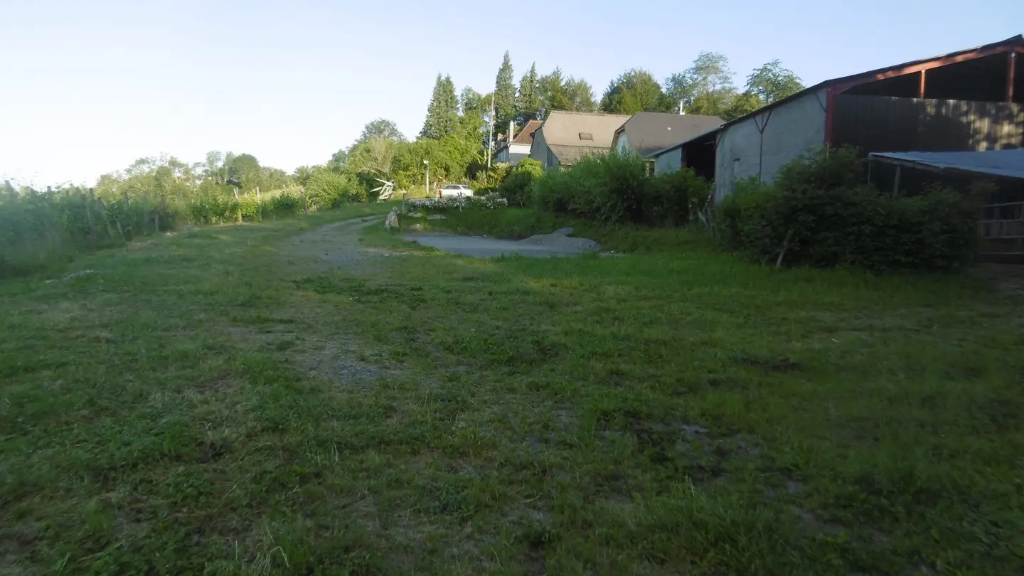 Domaine Latapy - Gan - aire de stationnement cpg car