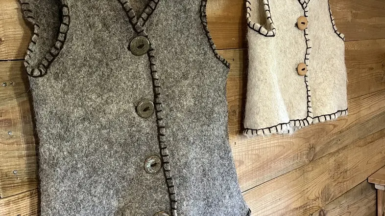 Pastoralisme-en-Double-vetements-feutre-vallee-isle-perigord