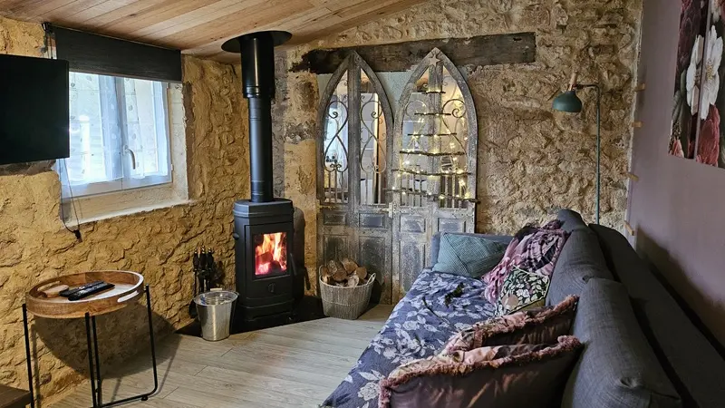 Périgord Noir Vallée Dordogne - Moulin l'hoste - salon petite soeur