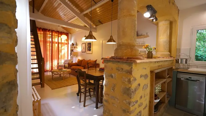 Périgord Noir Vallée Dordogne - Petite Moissie - pièce de vie