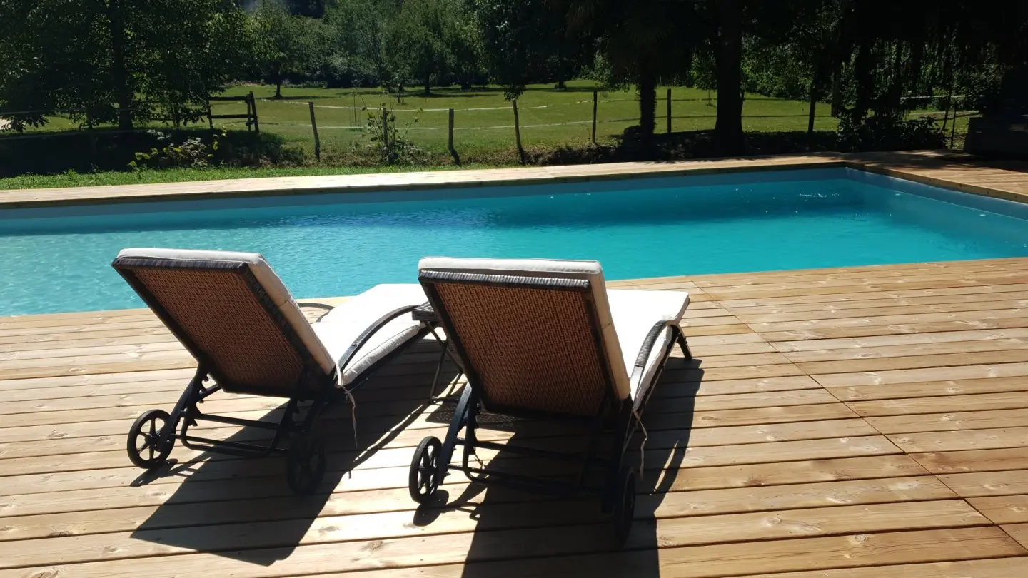 Périgord Noir Vallée Dordogne la prairie piscine