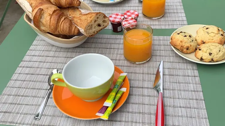 Petit déjeuner ©La petite auberge - Copie (2)