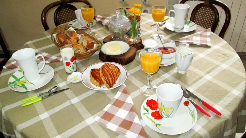 Petit-dejeuner-Moulin-du-Treuil-2