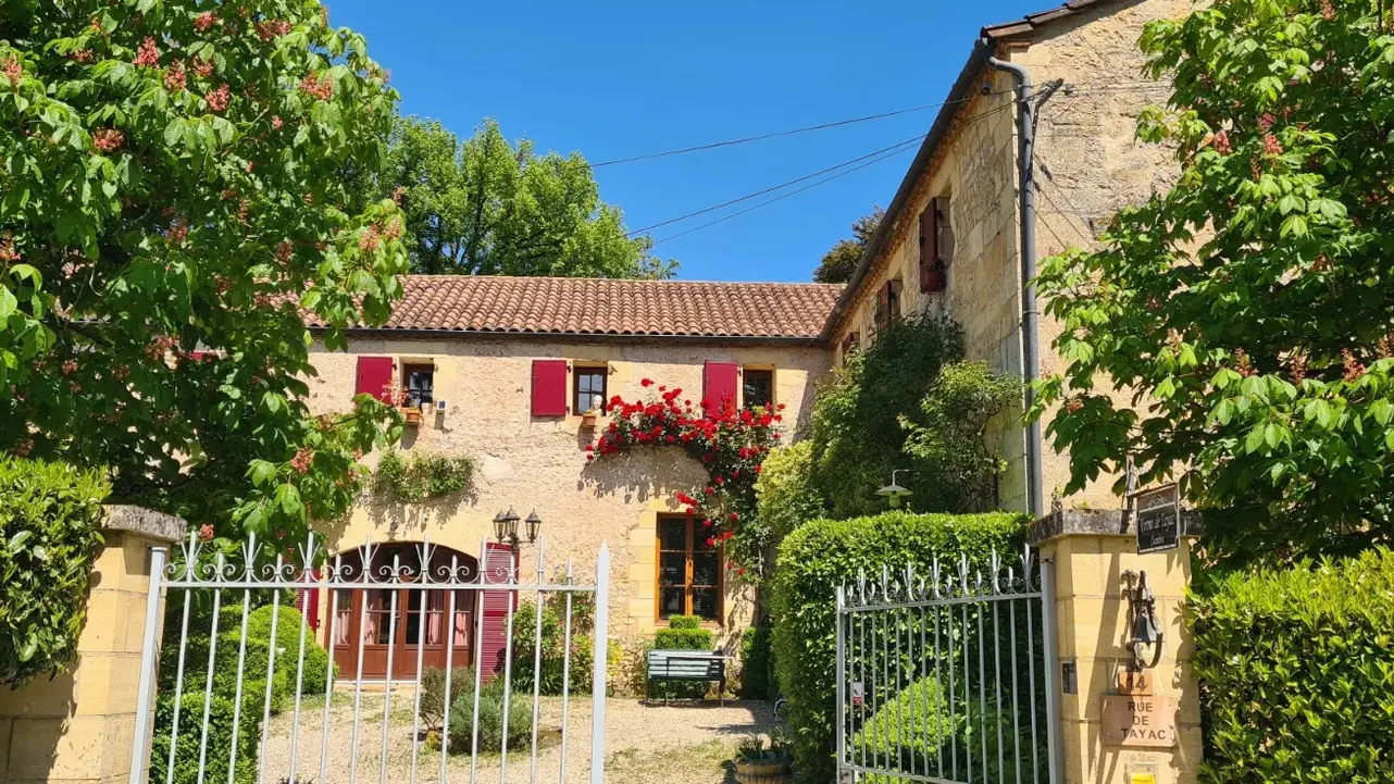 Photo 6 Ferme de Tayac Entrée de la Ferme de Tayac 2