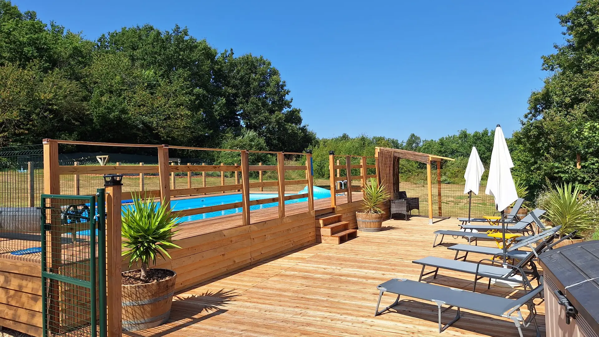 Piscine gîtes de la vieille grange