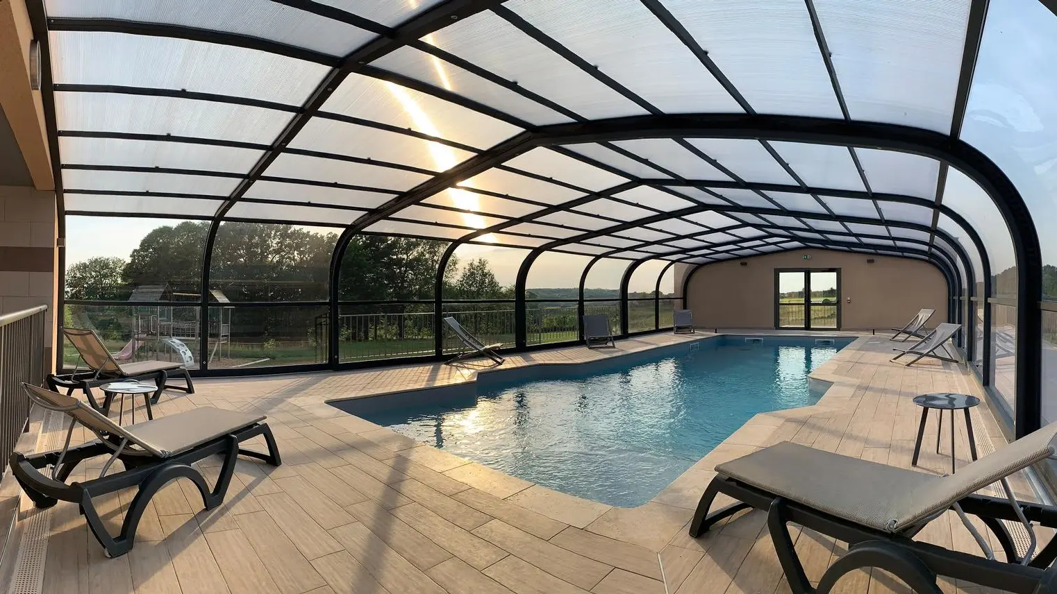 Piscine-interieure-2 4
