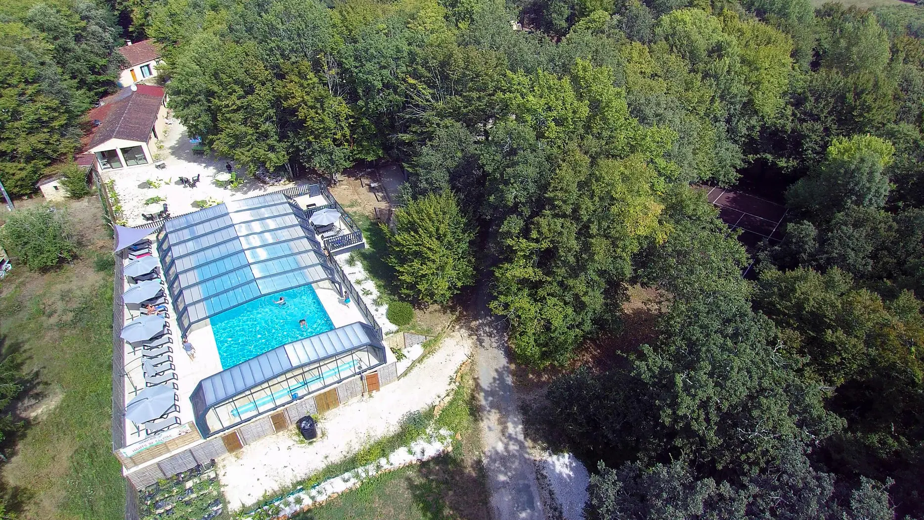 Piscinerte---Les-Hauts-de-Calviace-Couv - 1