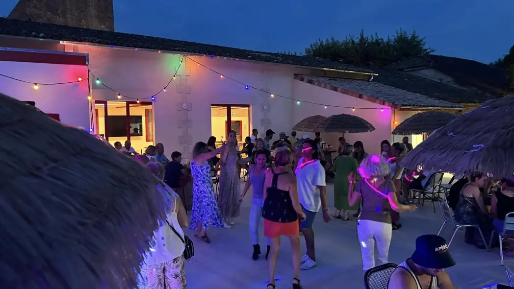 Restaurant-Guinguette-de-l-Isle-soiree-vallee-isle-perigord