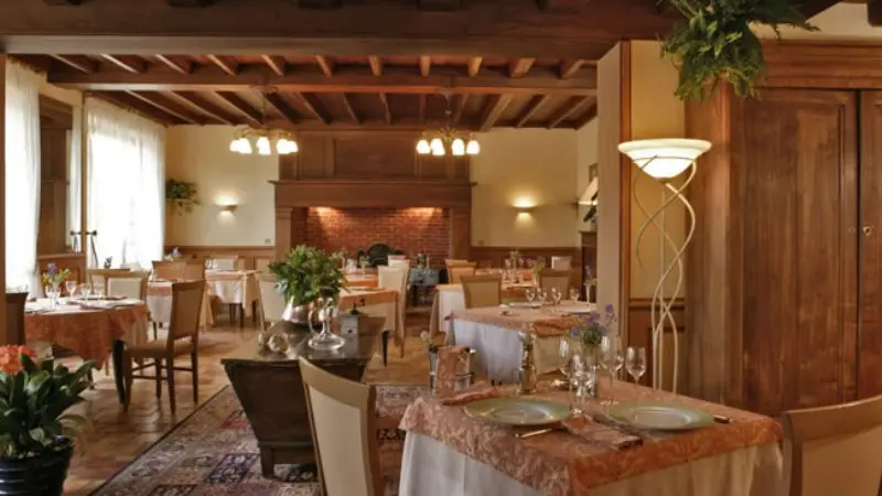 Restaurant le Cro-Magnon©Besse