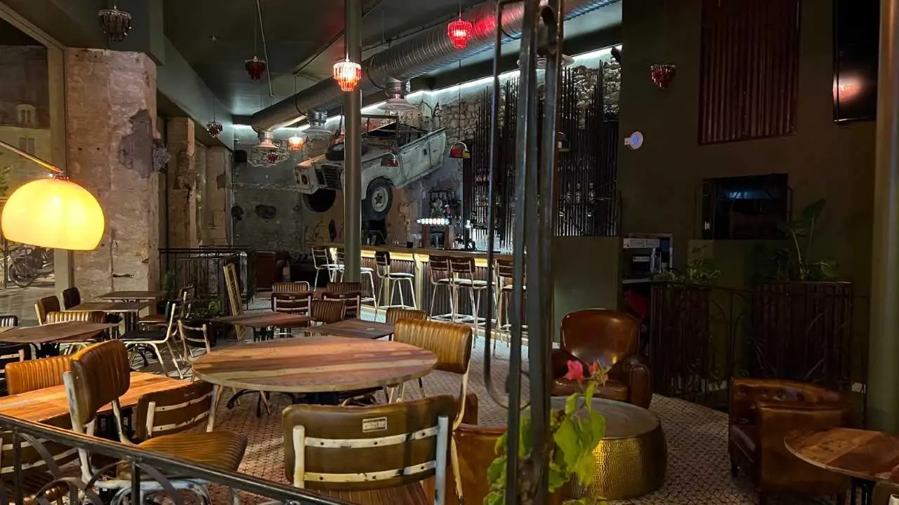 Le Green Lion, bar-pub