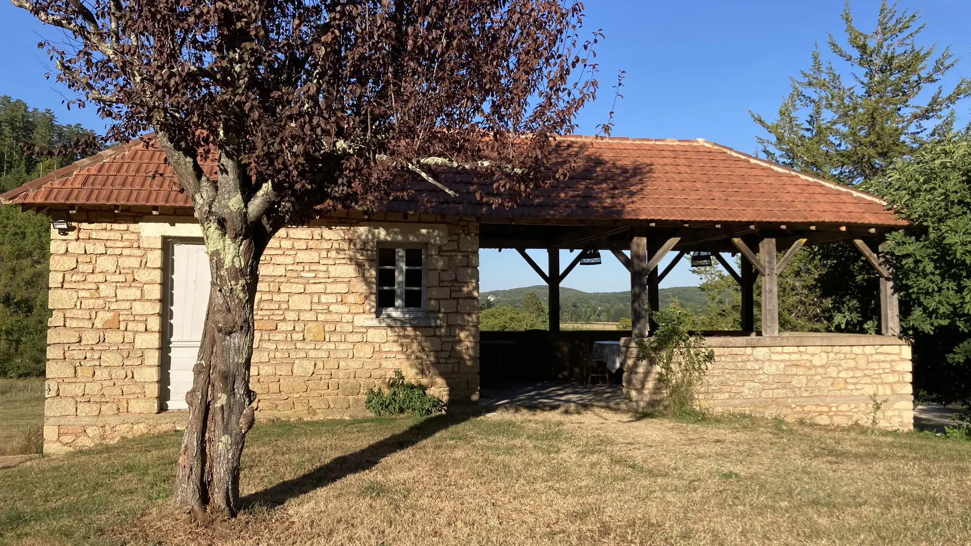 Salle à manger d'été