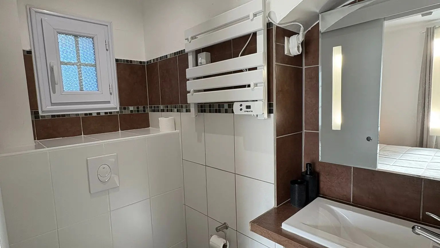 Salle de bains Chambre Moliets forge de Clermont 2025 (2)©Blond