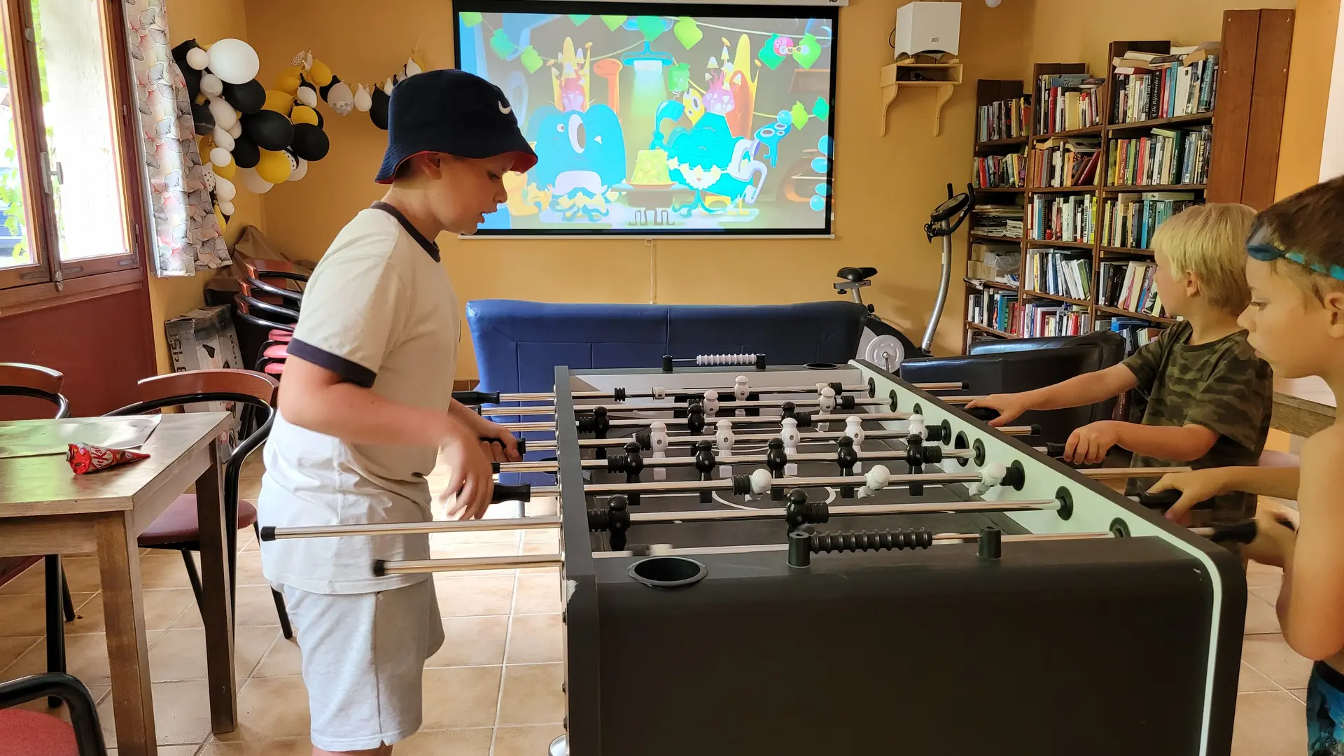 Salle interieure (7)