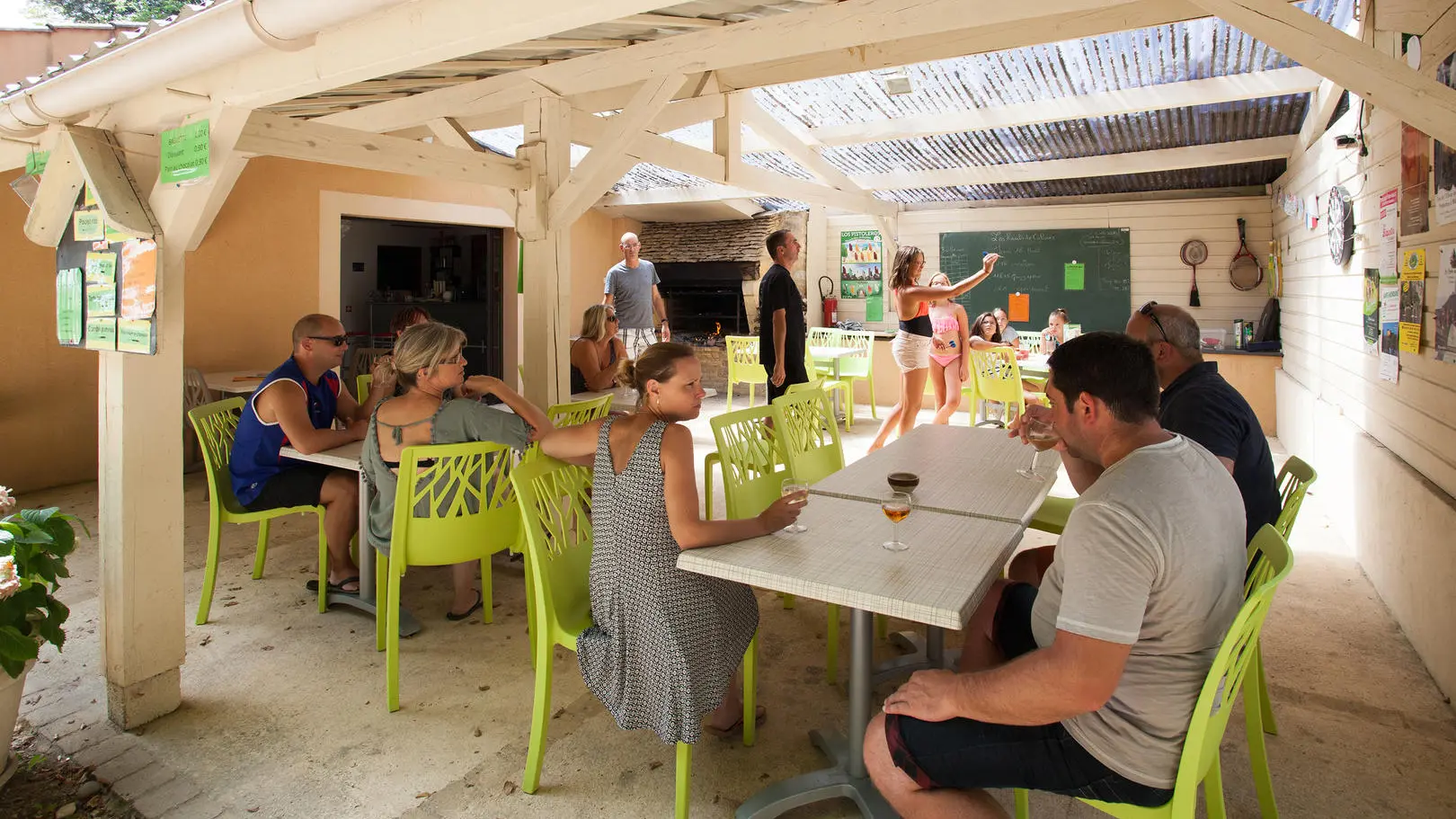 Salle-restaurant-2---Les-Hauts-de-Calviac - 6