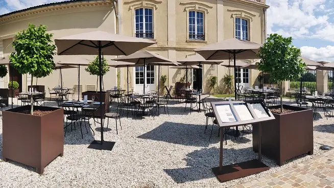 Terrasse-Restaurant-Au-Marquis-de-terme-Grégory-Coutanceau