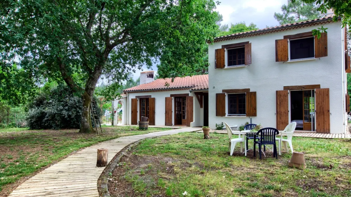 DEVILLENEUVE EXTERIEUR