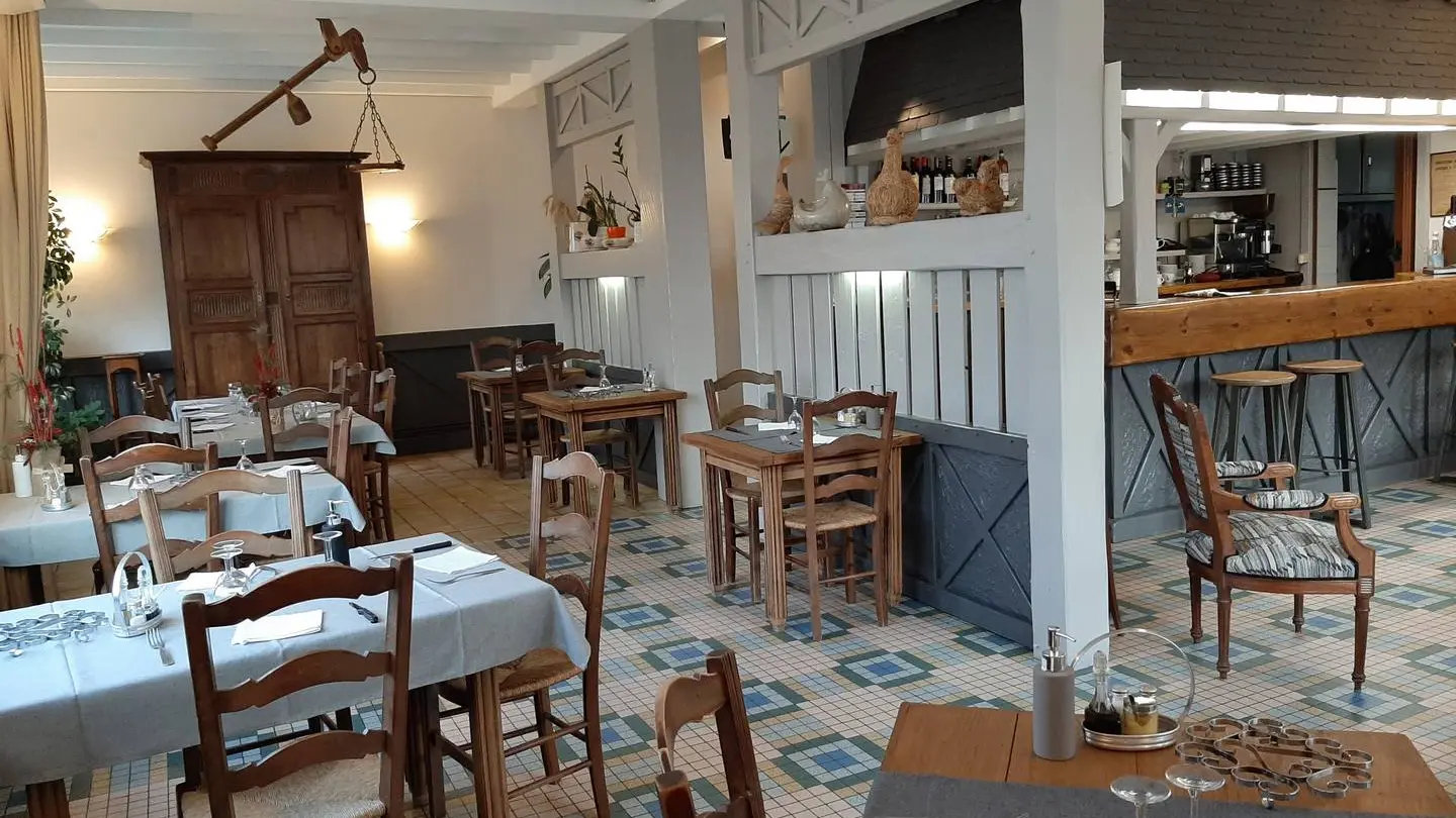 Restaurant Beyrie Coustille - Uzein - vue comptoir