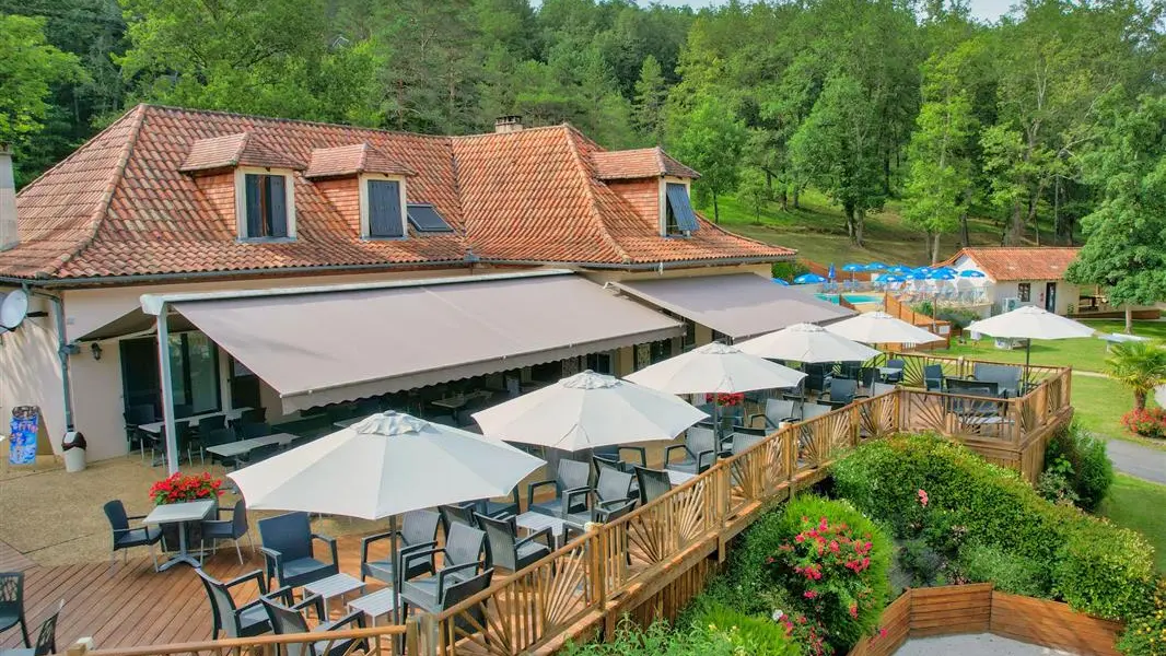 bar-la-pelonie-terrasse-2