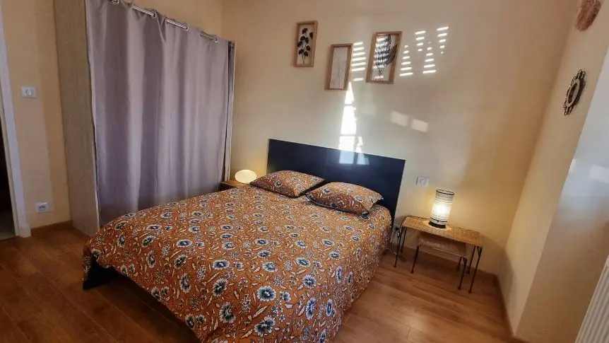 ces jours en correze chambre  2