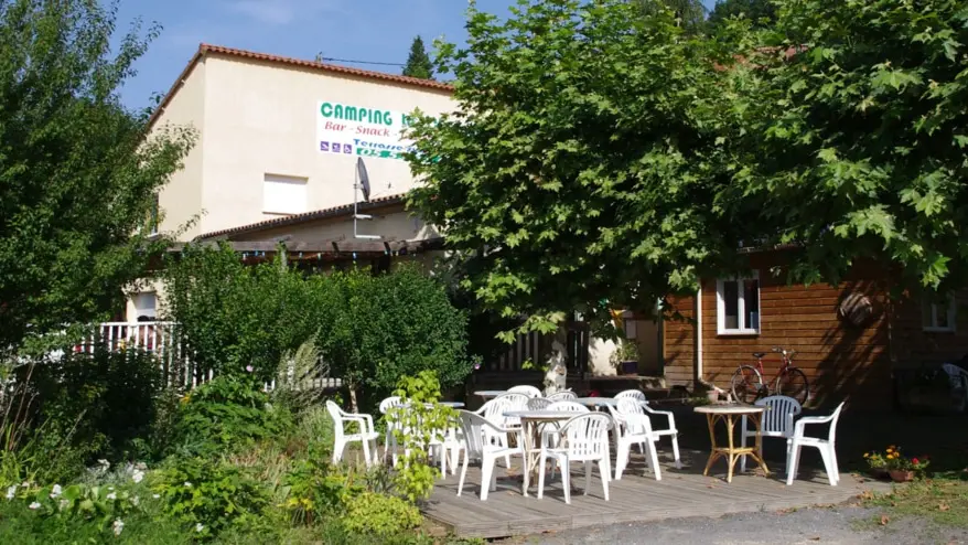 clupeau-accueil-terrasse