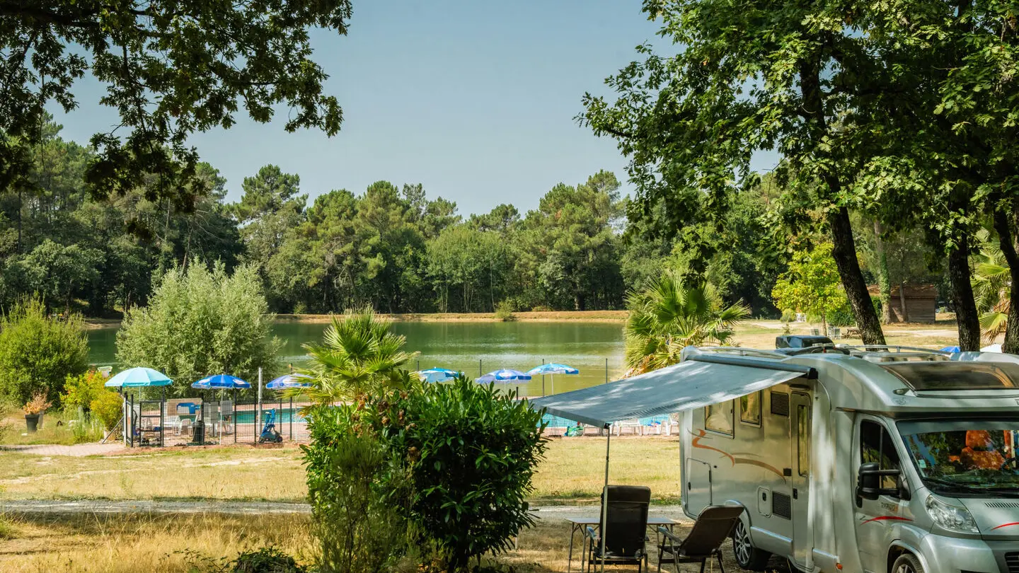 emplacement camping Gaia Ecolodge Périgueux-Bergerac