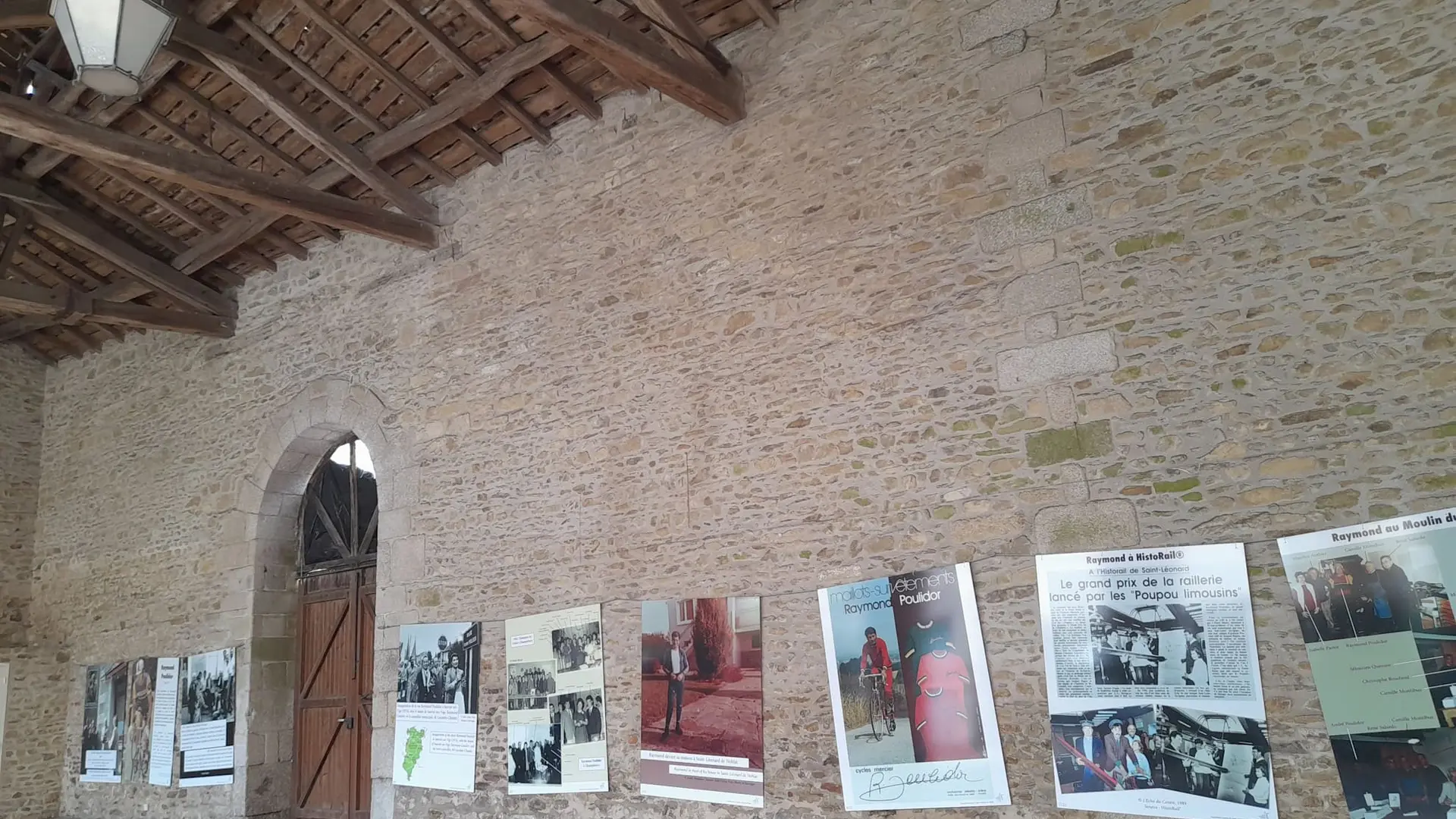 exposition Poulidor sous les halles de Saint Léonard de Noblat ©OT Noblat (2)