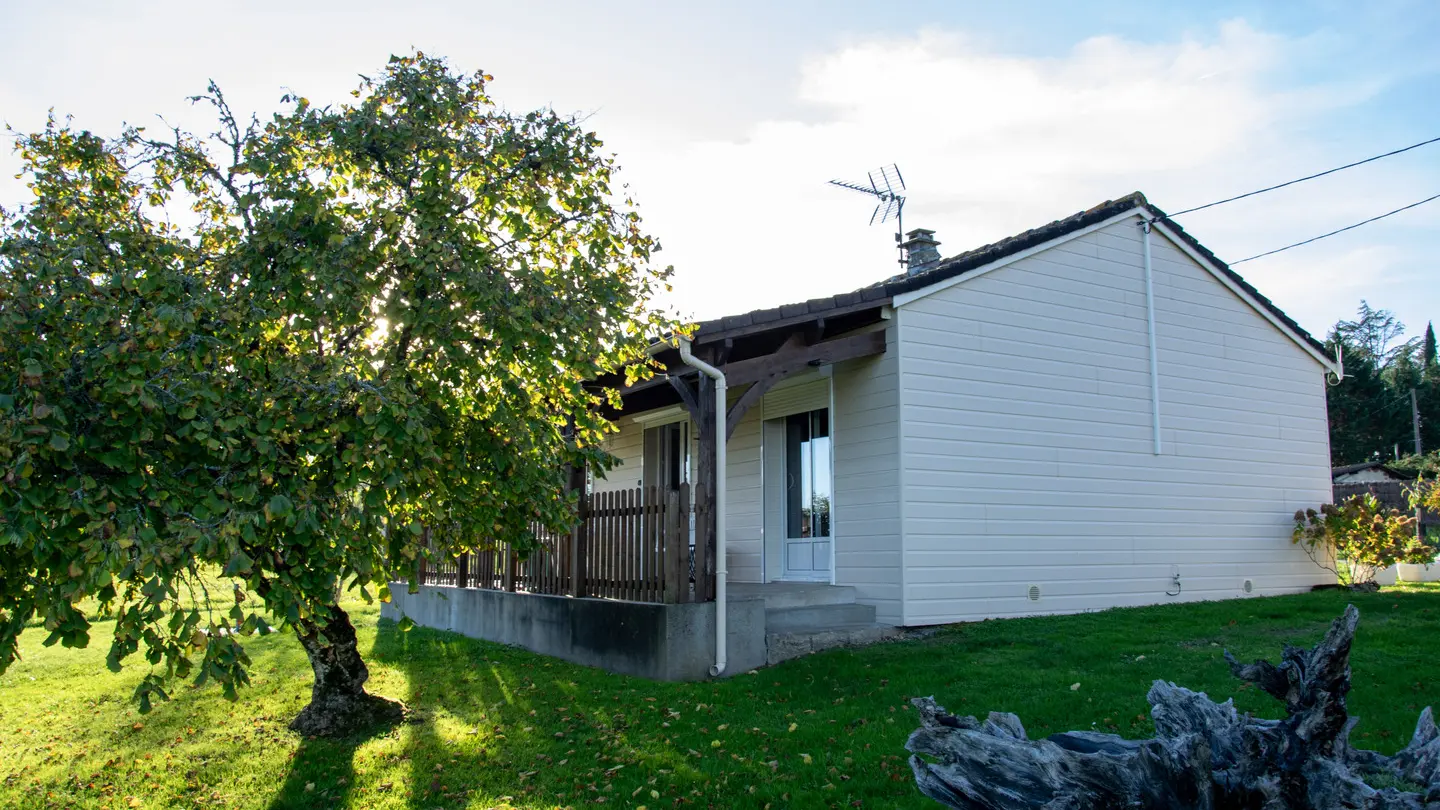 gite-bois-cassé-jardin-saint-laurent-des-hommes-tourisme-vallee-isle