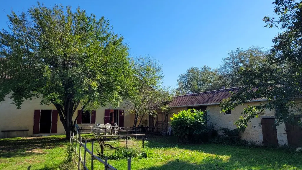 gite-des-noyers-douzillac