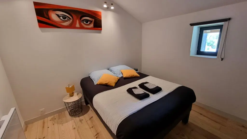 gîte-le-petit-monaco-douzillac-chambre-3